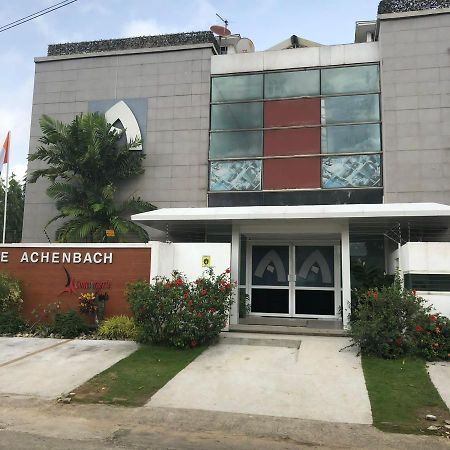Residence Achenbach Abidjan Ngoại thất bức ảnh