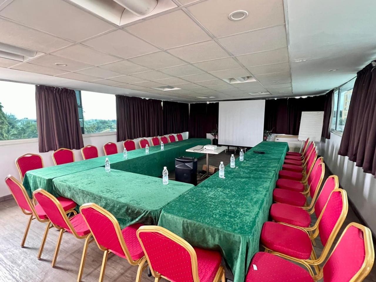 Residence Achenbach Abidjan Ngoại thất bức ảnh