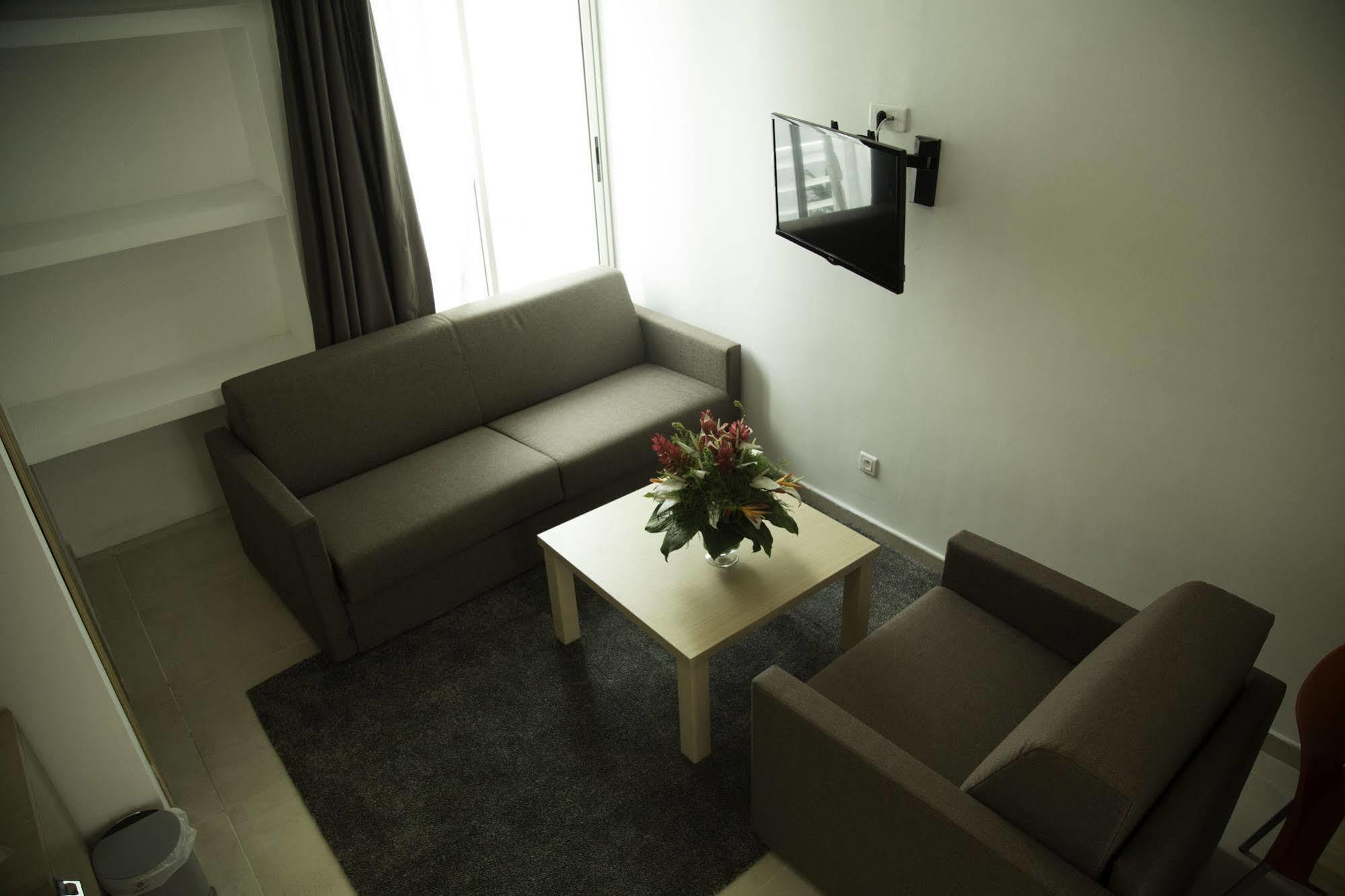 Residence Achenbach Abidjan Ngoại thất bức ảnh
